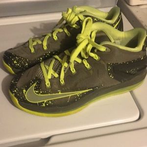 Nike Shoes - Labron James 11 low dunk man Nike Shoes - Labron James 11 low dunk man